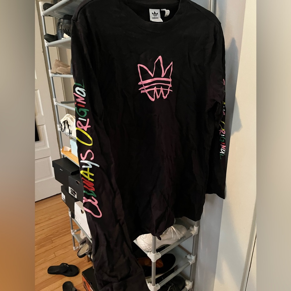 Long sleeve Adidas tee